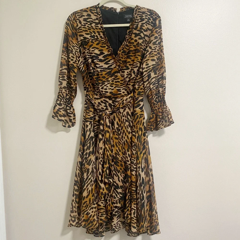 Tahari ASL Long Sleeve Surplice Leopard Print Dress with Tie Waist Size 8 - Picture 2 of 9